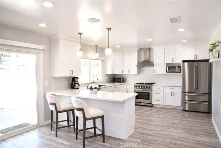 9816 Belmar Avenue, Northridge, California 91324