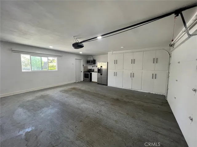 9816 Belmar Avenue, Northridge, California 91324