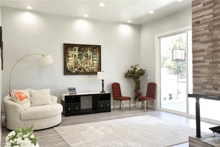 9816 Belmar Avenue, Northridge, California 91324