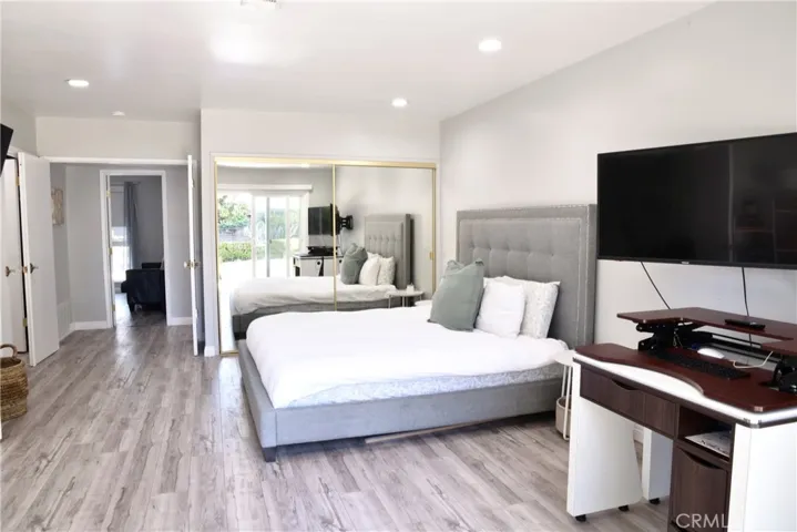 9816 Belmar Avenue, Northridge, California 91324