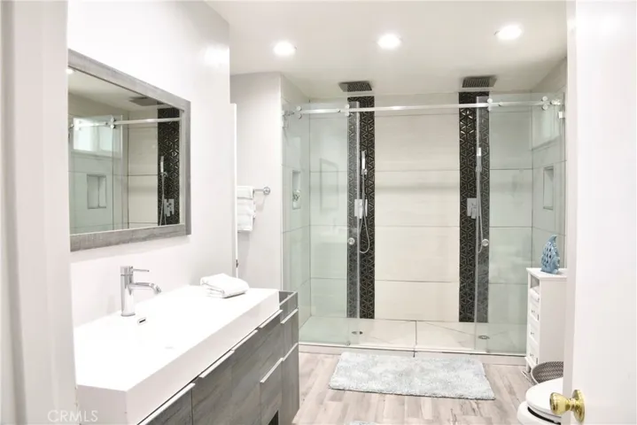 9816 Belmar Avenue, Northridge, California 91324