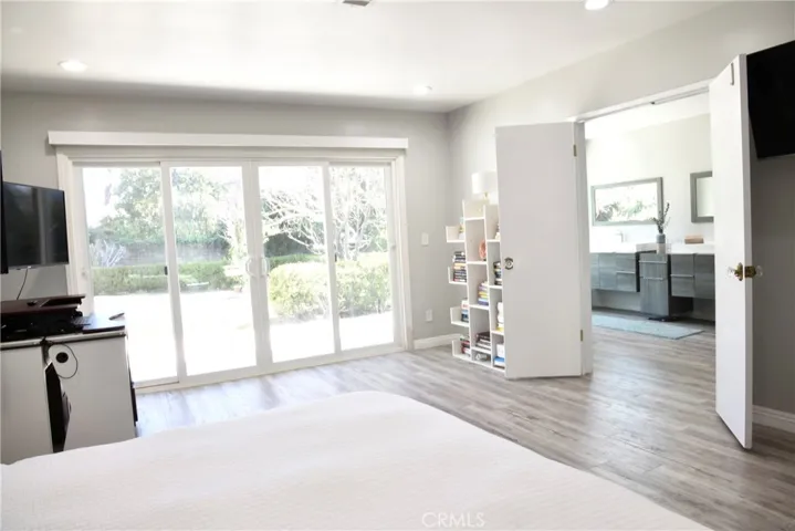 9816 Belmar Avenue, Northridge, California 91324