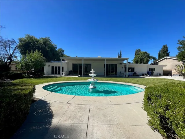 9816 Belmar Avenue, Northridge, California 91324