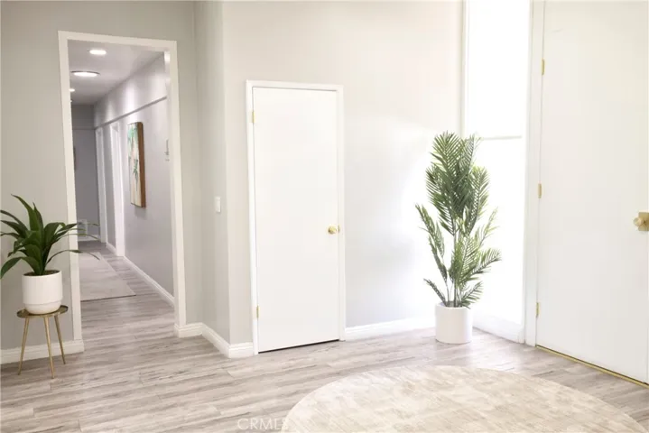 9816 Belmar Avenue, Northridge, California 91324