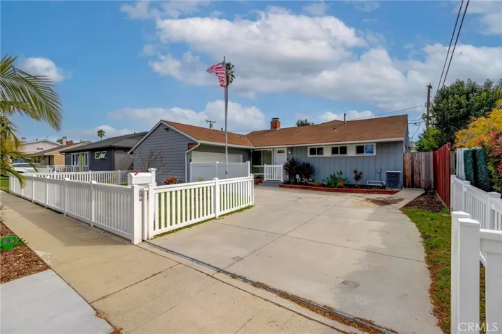 6406 E Fairbrook Street, Long Beach, California 90815
