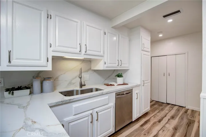6406 E Fairbrook Street, Long Beach, California 90815