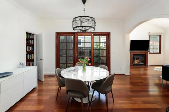 470 Ruthven Avenue, Palo Alto, California 94301