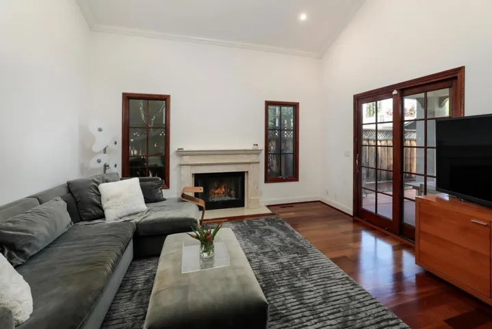 470 Ruthven Avenue, Palo Alto, California 94301