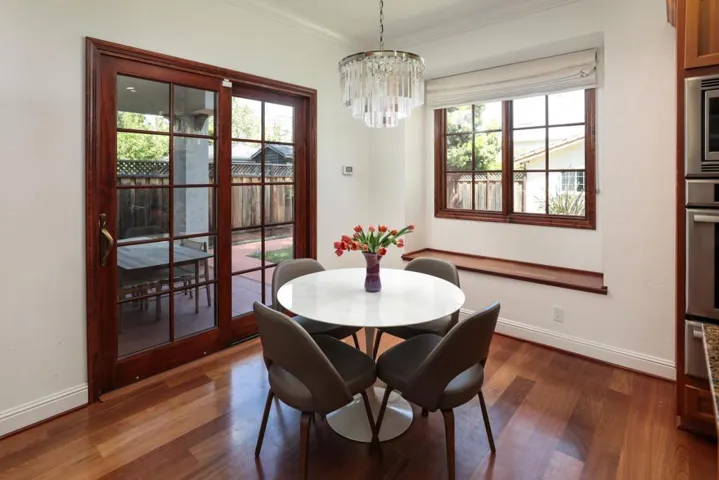 470 Ruthven Avenue, Palo Alto, California 94301