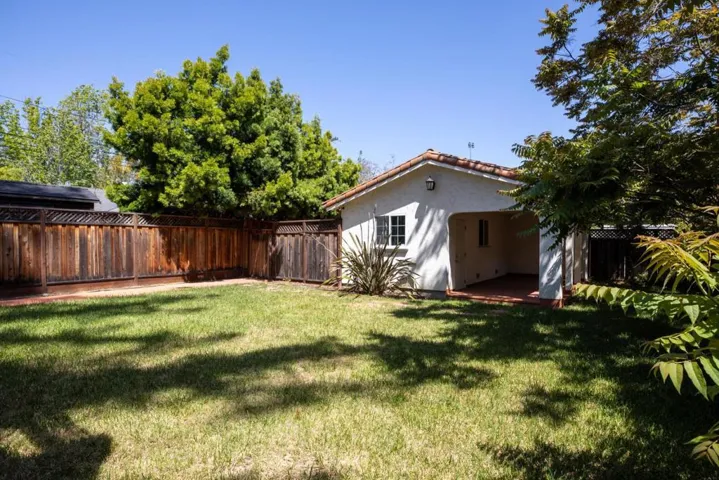 470 Ruthven Avenue, Palo Alto, California 94301