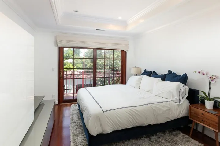 470 Ruthven Avenue, Palo Alto, California 94301