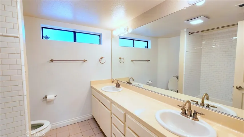 2327 E Curtis Court, Glendora, California 91741