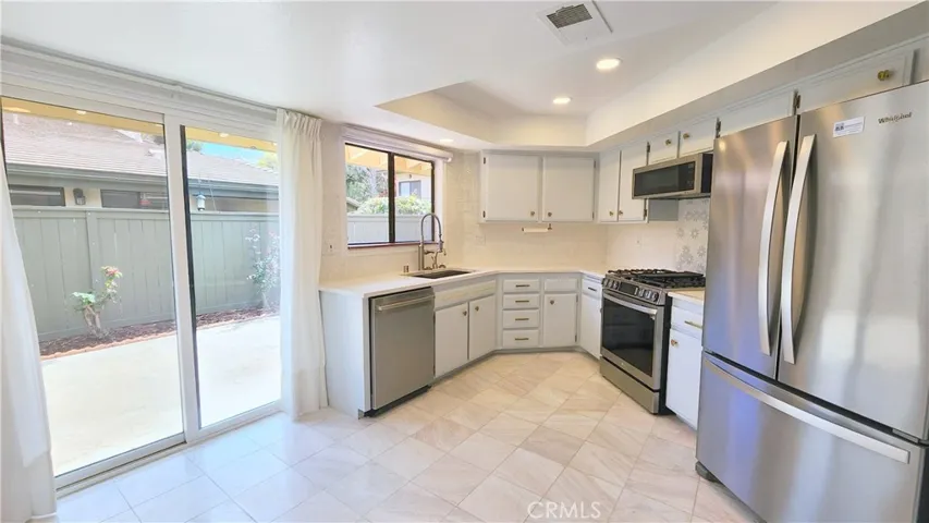 2327 E Curtis Court, Glendora, California 91741