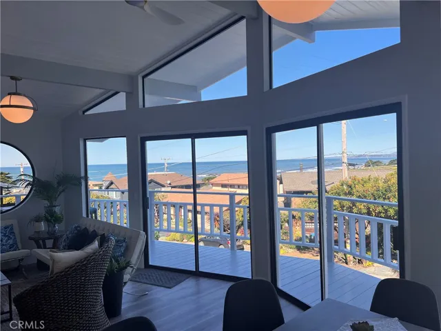 Panoramic Views of Moonstone, Piedras Blancas Light House, Hearst Castle and more.