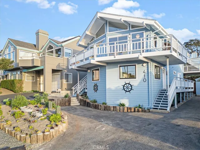 Single family with access to both levels from outside.  Good lift or elevator location on east side.