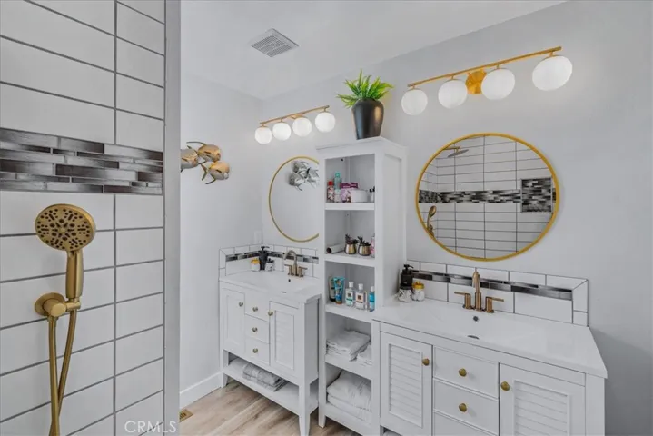 410 Norfolk Street, Cambria, California 93428