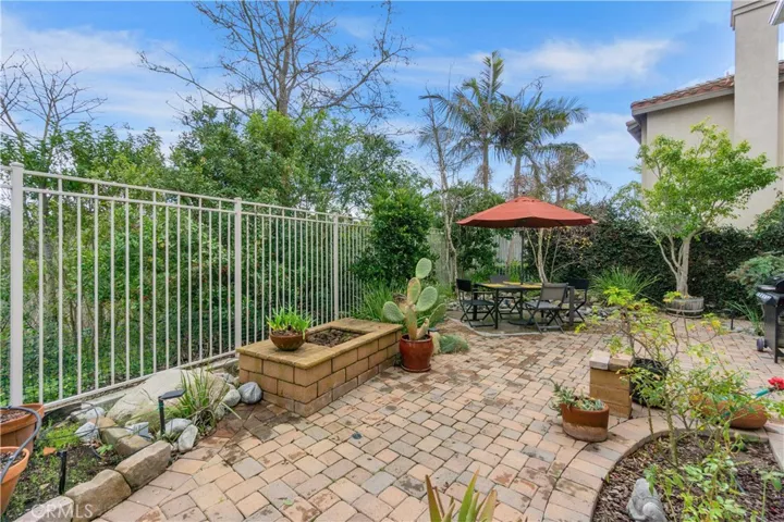 18572 Garnet Lane, Huntington Beach, California 92648