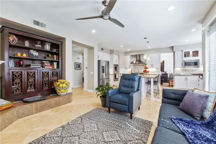 18572 Garnet Lane, Huntington Beach, California 92648