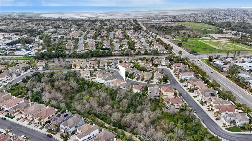 18572 Garnet Lane, Huntington Beach, California 92648