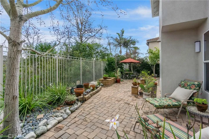 18572 Garnet Lane, Huntington Beach, California 92648