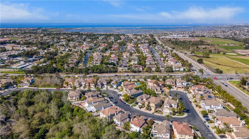 18572 Garnet Lane, Huntington Beach, California 92648
