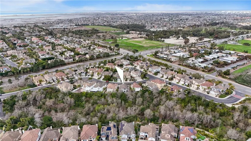 18572 Garnet Lane, Huntington Beach, California 92648