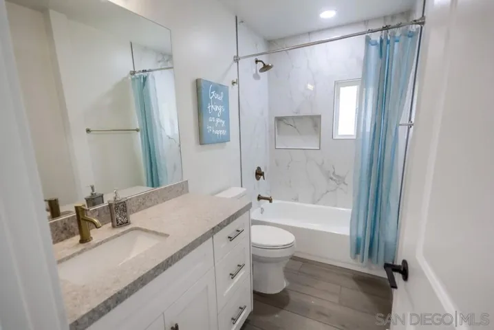 8301 Mission Gorge Rd 301, Santee, California 92071