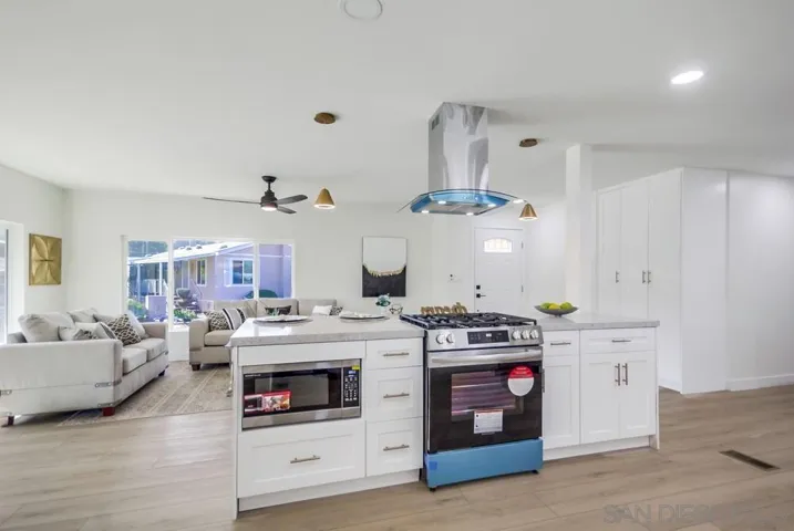 8301 Mission Gorge Rd 301, Santee, California 92071