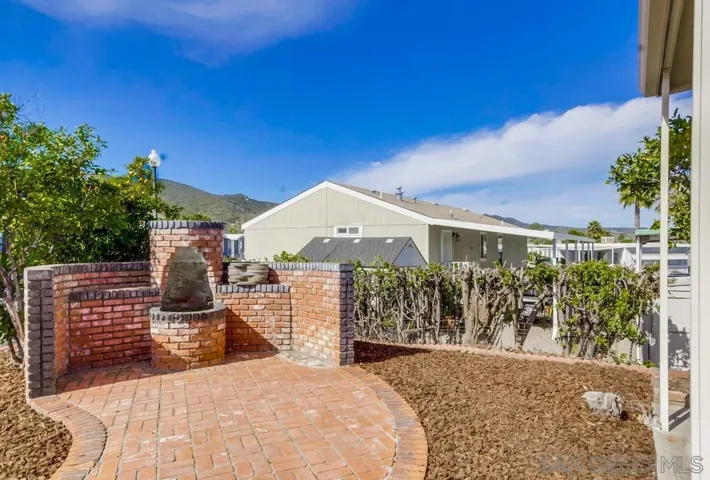 8301 Mission Gorge Rd 301, Santee, California 92071
