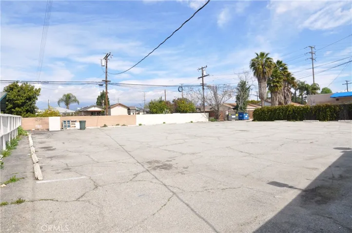 5660 Holt Boulevard, Montclair, California 91763