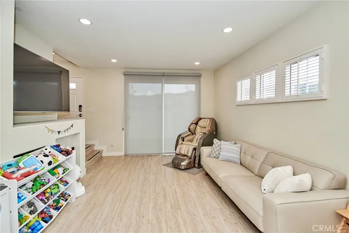 8402 E Arrowhead Way, Anaheim Hills, California 92808