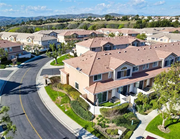 8402 E Arrowhead Way, Anaheim Hills, California 92808
