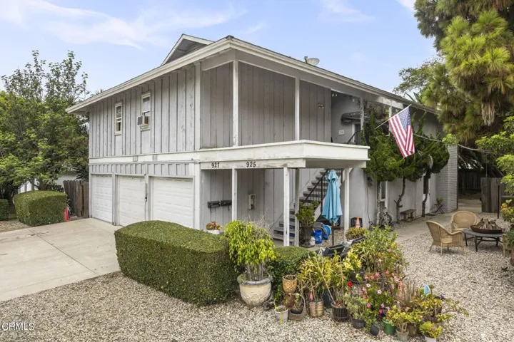 1-web-or-mls-Upmarketmedia_925Oyster-11