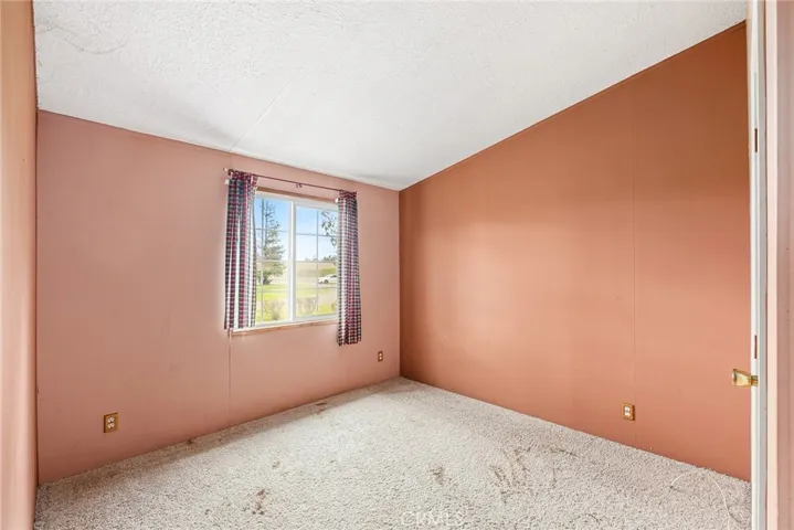 12150 Thunderbird Drive, Red Bluff, California 96080