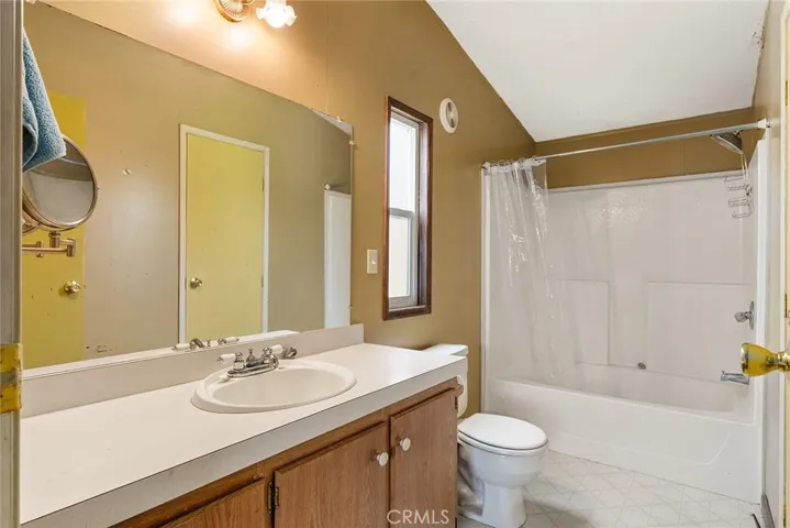 12150 Thunderbird Drive, Red Bluff, California 96080