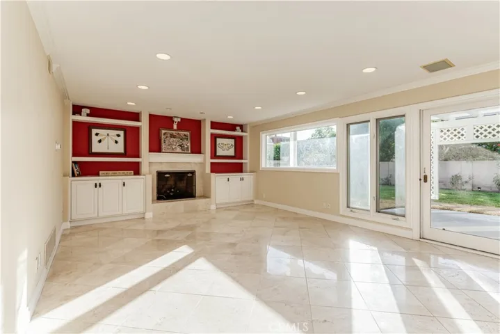 18829 Tomahawk Street, Fountain Valley, California 92708