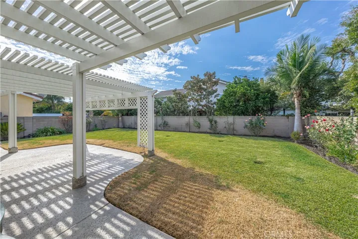 18829 Tomahawk Street, Fountain Valley, California 92708