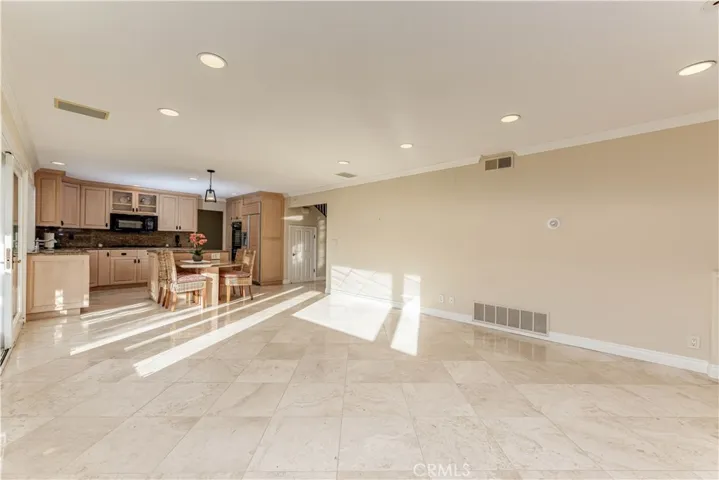 18829 Tomahawk Street, Fountain Valley, California 92708