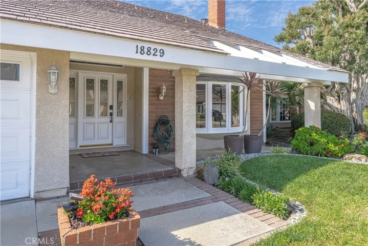 18829 Tomahawk Street, Fountain Valley, California 92708