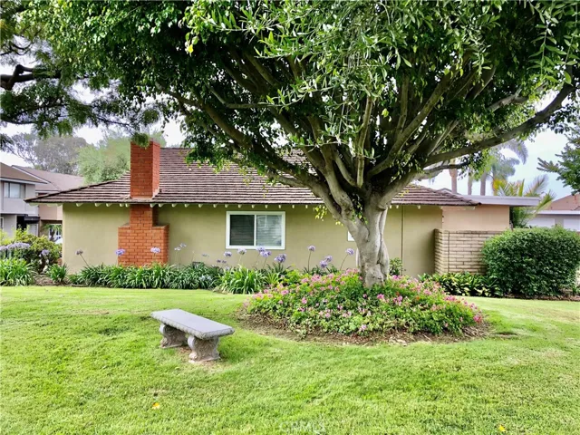 5461 Bonanza Drive, Huntington Beach, California 92649