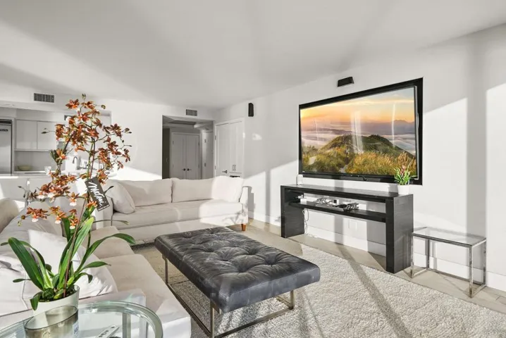 1730 Avenida Del Mundo 1108, Coronado, California 92118