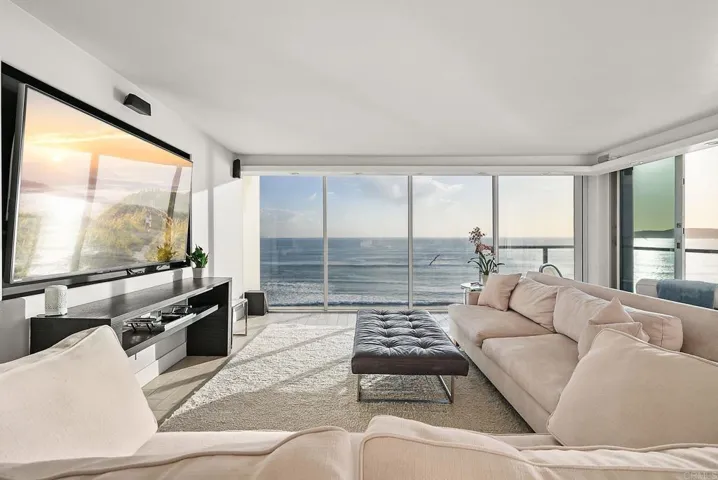 1730 Avenida Del Mundo 1108, Coronado, California 92118