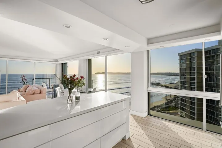 1730 Avenida Del Mundo 1108, Coronado, California 92118