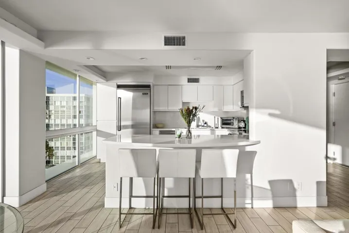 1730 Avenida Del Mundo 1108, Coronado, California 92118