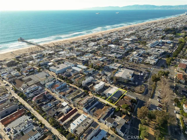 429 10th Street, Manhattan Beach, California 90266