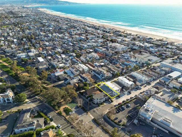 429 10th Street, Manhattan Beach, California 90266