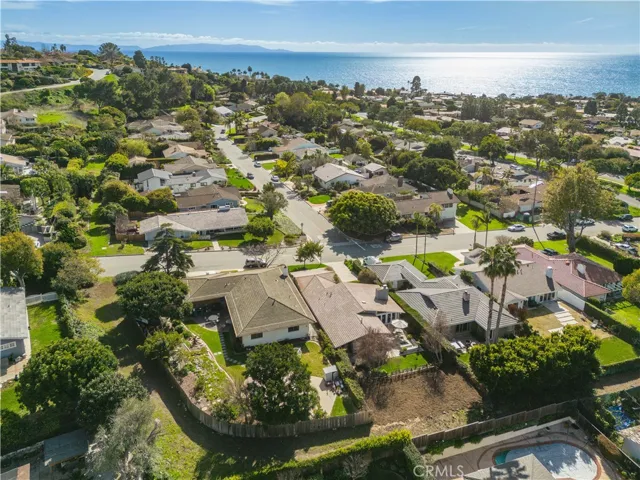 833 Tyburn Road, Palos Verdes Estates, California 90274