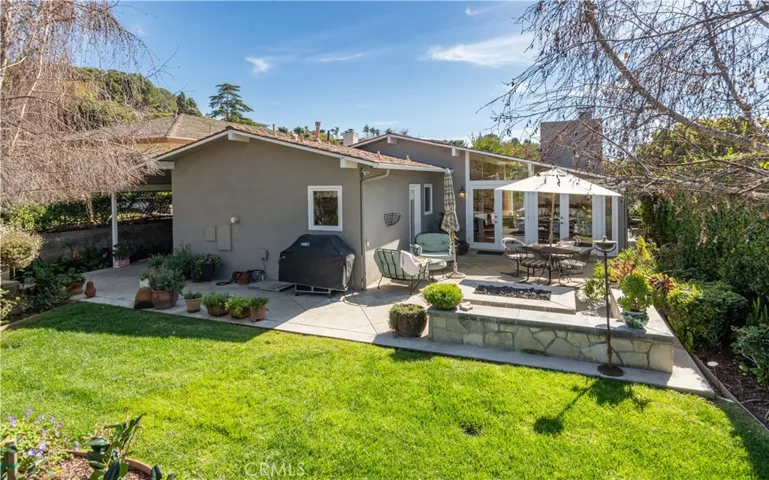 833 Tyburn Road, Palos Verdes Estates, California 90274