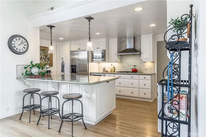 833 Tyburn Road, Palos Verdes Estates, California 90274