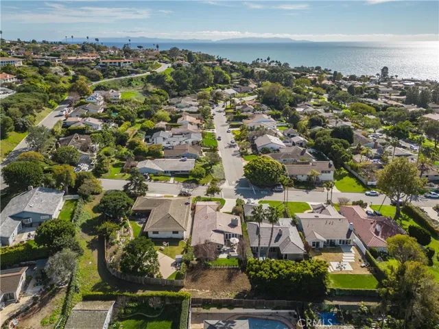 833 Tyburn Road, Palos Verdes Estates, California 90274